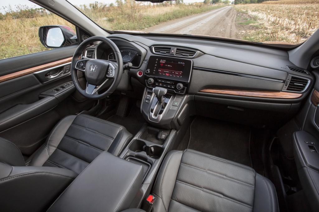 Максимум комфорта для пассажиров в салоне Хонда CR-V от Волга-Раст