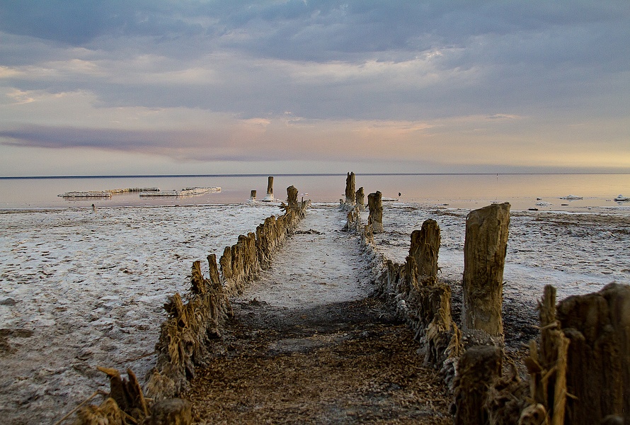 По уровню солености Эльтон превосходит даже Мертвое море