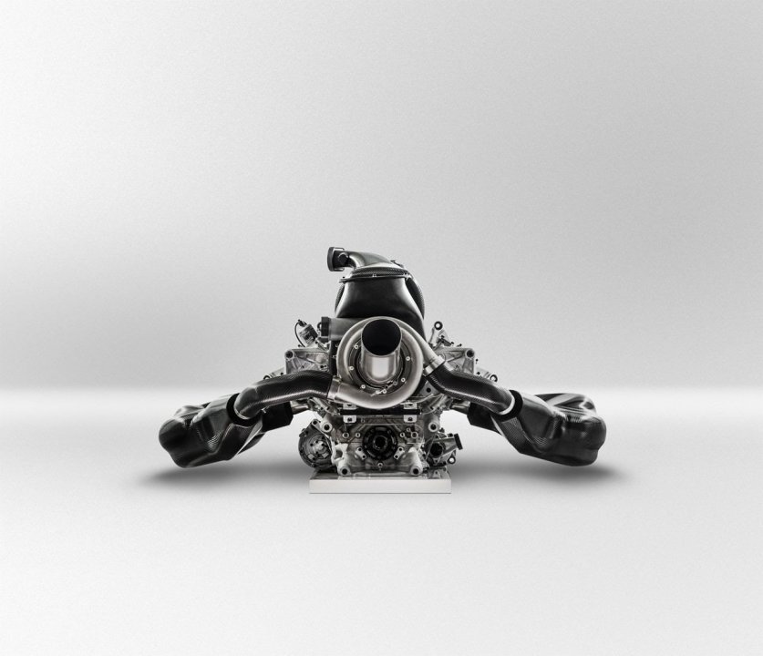 renault-f1-2014-engine-05-1